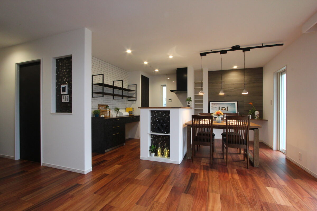 株式会社ビ ハウス 街角モデルハウス 豊中市にて敷地面積 37坪超のモデルハウス イエタッタ